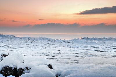 Ik had laatst al een foto in deze serie geplaats, maar vond deze ook nog in mijn archief. De foto is gemaakt bij zonsopkomst vlakbij het Paard van Marken.