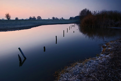 Op een windstille vroege winterochtend is deze foto gemaakt, met behulp van statief en draadontspanner.