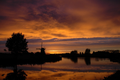 Deze foto is van hetzelfde standpunt genomen als mijn eerdere foto die niet werd geplaatst in deze lijst. 
Foto is gemaakt in de p-stand, zodat je nog wat kunt veranderen aan sluitertijd en diafragma.