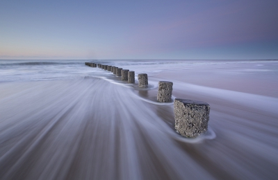 Ondertussen alweer een hele tijd geleden dat ik een foto op Nederpix heb geplaatste, maar hierbij weer eens een bijdrage. Dit is een van de eerste foto's die ik in het nieuwe jaar heb kunnen maken aan de Zeeuwse kust.