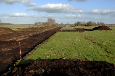 Natuurontwikkeling in het gebied Reid om 'e Krite. Behoort bij foto: http://www.nederpix.nl/album_page.php?pic_id=218569

De nieuwe petgaten krijgen een diep en een ondiep gedeelte. De waterstand zal tijdens het volwassen worden van de uitbreiding zo geregeld worden dat er waterriet kan gaan groeien.