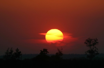 Een mooie dag met een prachtig einde. Op de heide heb ik deze foto gemaakt
