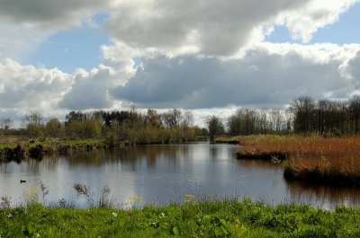 <i class='fa fa-user'></i>&nbsp;kooyammers&nbsp;|  Lente bij de Kromme Kade&nbsp; <i class='fa fa-eye'>&nbsp;74</i> &nbsp; <i class='fa fa-comment-o'>&nbsp;6</i>