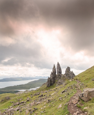 <i class='fa fa-user'></i>&nbsp;kiran&nbsp;|  Old Man of Storr&nbsp; <i class='fa fa-eye'>&nbsp;159</i> &nbsp; <i class='fa fa-comment-o'>&nbsp;4</i>