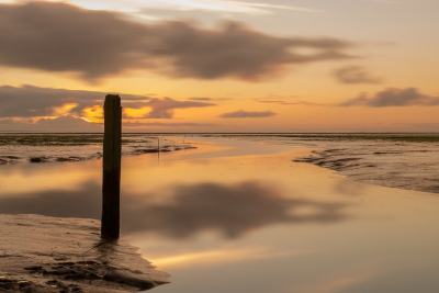 Nog een uit de reeks van Texel.  's Morgens vroeg . Het was bewolkt maar de zon kwam er gelukkig doorheen.  Was heerlijk om er te zijn.