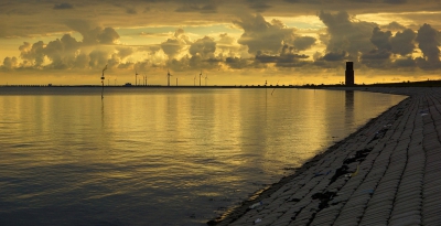 <i class='fa fa-user'></i>&nbsp;Nel R&nbsp;|  Avond langs de Oosterschelde&nbsp; <i class='fa fa-eye'>&nbsp;480</i> &nbsp;<i class='fa fa-thumbs-up'>&nbsp;2</i> &nbsp; <i class='fa fa-comment-o'>&nbsp;29</i>