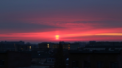 <i class='fa fa-user'></i>&nbsp;Ben Aalders&nbsp;|  Drie zonnen&nbsp; <i class='fa fa-eye'>&nbsp;168</i> &nbsp; <i class='fa fa-comment-o'>&nbsp;4</i>