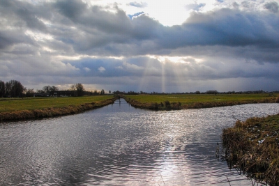 <i class='fa fa-user'></i>&nbsp;kooyammers&nbsp;|  Wolken boven De Nes&nbsp; <i class='fa fa-eye'>&nbsp;117</i> &nbsp; <i class='fa fa-comment-o'>&nbsp;2</i>