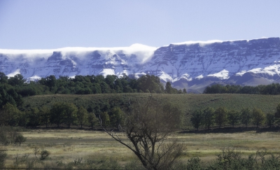 <i class='fa fa-user'></i>&nbsp;momo&nbsp;|  Afrikaans landschap&nbsp; <i class='fa fa-eye'>&nbsp;109</i> &nbsp; <i class='fa fa-comment-o'>&nbsp;3</i>
