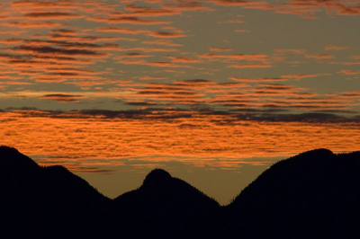 Nog zelden heb ik zo'n mooie zonsopgang gezien als tijdens mijn vakantie dit jaar in Canada. Gefotografeerd met een 300 mm.