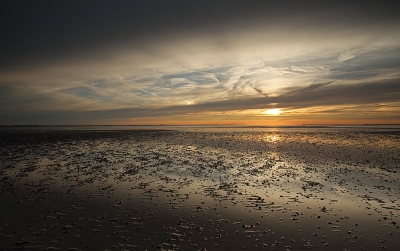 <i class='fa fa-user'></i>&nbsp;Pieter  LJ&nbsp;|  Bijzonnen bij zonsondergang&nbsp; <i class='fa fa-eye'>&nbsp;135</i> &nbsp;<i class='fa fa-thumbs-up'>&nbsp;3</i> &nbsp; <i class='fa fa-comment-o'>&nbsp;5</i>