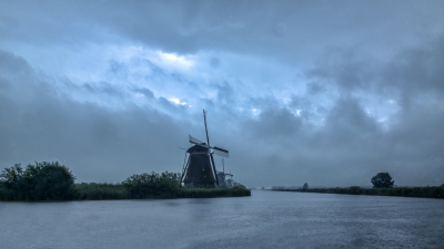 <i class='fa fa-user'></i>&nbsp;Christina&nbsp;|  Landschap Kinderdijk&nbsp; <i class='fa fa-eye'>&nbsp;168</i> &nbsp; <i class='fa fa-comment-o'>&nbsp;6</i>
