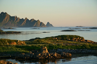 <i class='fa fa-user'></i>&nbsp;Frans Nottrot&nbsp;| Middernacht te Andenes&nbsp; <i class='fa fa-eye'>&nbsp;366</i> &nbsp; <i class='fa fa-comment-o'>&nbsp;1</i>