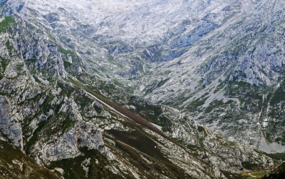 <i class='fa fa-user'></i>&nbsp;liesbeth van vliet&nbsp;|  Picos de Europa&nbsp; <i class='fa fa-eye'>&nbsp;193</i> &nbsp;<i class='fa fa-thumbs-up'>&nbsp;4</i> &nbsp; <i class='fa fa-comment-o'>&nbsp;11</i>