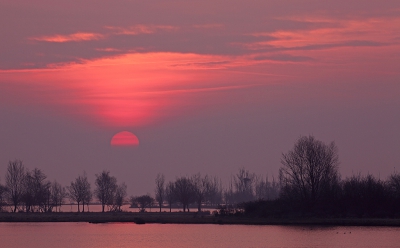 <i class='fa fa-user'></i>&nbsp;Pieter  LJ&nbsp;|  Zonsopkomst&nbsp; <i class='fa fa-eye'>&nbsp;129</i> &nbsp;<i class='fa fa-thumbs-up'>&nbsp;2</i> &nbsp; <i class='fa fa-comment-o'>&nbsp;3</i>