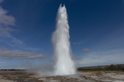 <i class='fa fa-user'></i>&nbsp;Ger M&nbsp;|  Strokkur&nbsp; <i class='fa fa-eye'>&nbsp;131</i> &nbsp; <i class='fa fa-comment-o'>&nbsp;2</i>