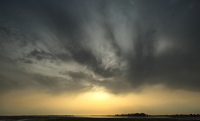 <i class='fa fa-user'></i>&nbsp;Pieter  LJ&nbsp;|  Oplossende wolken&nbsp; <i class='fa fa-eye'>&nbsp;82</i> &nbsp; <i class='fa fa-comment-o'>&nbsp;3</i>