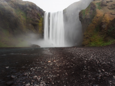 <i class='fa fa-user'></i>&nbsp;kiran&nbsp;|  Skogafoss waterval&nbsp; <i class='fa fa-eye'>&nbsp;113</i> &nbsp; <i class='fa fa-comment-o'>&nbsp;5</i>