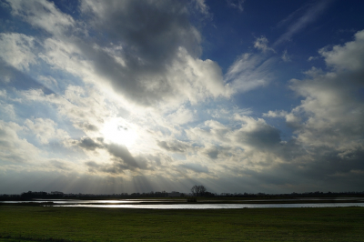 <i class='fa fa-user'></i>&nbsp;Ben Aalders&nbsp;|  Wolkenpracht&nbsp; <i class='fa fa-eye'>&nbsp;56</i> &nbsp; <i class='fa fa-comment-o'>&nbsp;5</i>
