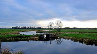 <i class='fa fa-user'></i>&nbsp;kooyammers&nbsp;|  'Boeren'bruggetje&nbsp; <i class='fa fa-eye'>&nbsp;98</i> &nbsp;<i class='fa fa-thumbs-up'>&nbsp;2</i> &nbsp; <i class='fa fa-comment-o'>&nbsp;5</i>