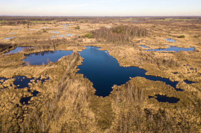 <i class='fa fa-user'></i>&nbsp;Arjen Drost&nbsp;|  Vanuit de lucht&nbsp; <i class='fa fa-eye'>&nbsp;146</i> &nbsp;<i class='fa fa-thumbs-up'>&nbsp;3</i> &nbsp; <i class='fa fa-comment-o'>&nbsp;9</i>