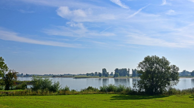 <i class='fa fa-user'></i>&nbsp;kooyammers&nbsp;|  De Lek bij Jaarsveld&nbsp; <i class='fa fa-eye'>&nbsp;63</i> &nbsp;<i class='fa fa-thumbs-up'>&nbsp;2</i> &nbsp; <i class='fa fa-comment-o'>&nbsp;4</i>