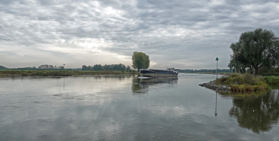 <i class='fa fa-user'></i>&nbsp;nelappelmelk&nbsp;|  Windstil bij de IJssel&nbsp; <i class='fa fa-eye'>&nbsp;111</i> &nbsp;<i class='fa fa-thumbs-up'>&nbsp;7</i> &nbsp; <i class='fa fa-comment-o'>&nbsp;9</i>