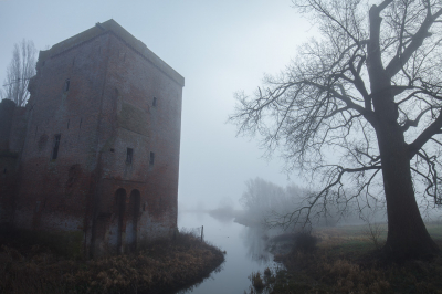 <i class='fa fa-user'></i>&nbsp;Adri Gr Nuelend&nbsp;|  Kasteel De Nijenbeek&nbsp; <i class='fa fa-eye'>&nbsp;155</i> &nbsp;<i class='fa fa-thumbs-up'>&nbsp;1</i> &nbsp; <i class='fa fa-comment-o'>&nbsp;8</i>