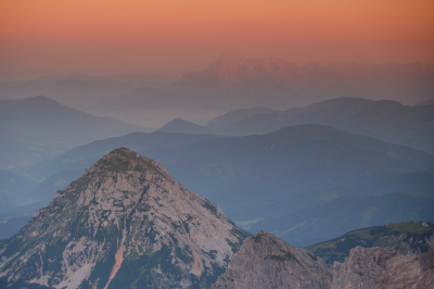 <i class='fa fa-user'></i>&nbsp;Bendiks Westerink&nbsp;|  Dachstein gebergte&nbsp; <i class='fa fa-eye'>&nbsp;95</i> &nbsp;<i class='fa fa-thumbs-up'>&nbsp;2</i> &nbsp; <i class='fa fa-comment-o'>&nbsp;4</i>
