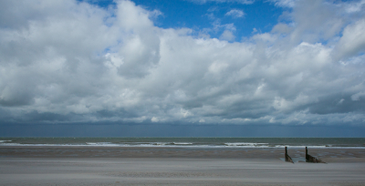 <i class='fa fa-user'></i>&nbsp;susan meijnders&nbsp;|  Wolken, zee en zand&nbsp; <i class='fa fa-eye'>&nbsp;111</i> &nbsp;<i class='fa fa-thumbs-up'>&nbsp;2</i> &nbsp; <i class='fa fa-comment-o'>&nbsp;4</i>