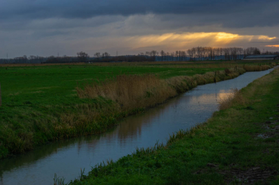 <i class='fa fa-user'></i>&nbsp;gledder400&nbsp;|  Landschap west-vlaanderen&nbsp; <i class='fa fa-eye'>&nbsp;67</i> &nbsp; <i class='fa fa-comment-o'>&nbsp;2</i>