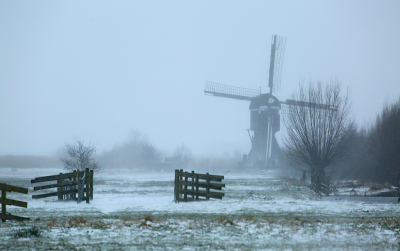 <i class='fa fa-user'></i>&nbsp;Pieter  LJ&nbsp;|  Winterse Broekmolen&nbsp; <i class='fa fa-eye'>&nbsp;100</i> &nbsp;<i class='fa fa-thumbs-up'>&nbsp;1</i> &nbsp; <i class='fa fa-comment-o'>&nbsp;3</i>