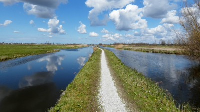 <i class='fa fa-user'></i>&nbsp;B.M.Schouten-Ruis&nbsp;|  Landschap&nbsp; <i class='fa fa-eye'>&nbsp;90</i> &nbsp;<i class='fa fa-thumbs-up'>&nbsp;4</i> &nbsp; <i class='fa fa-comment-o'>&nbsp;5</i>