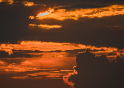 <i class='fa fa-user'></i>&nbsp;Truus Aletta Maan&nbsp;|  Zonsondergang&nbsp; <i class='fa fa-eye'>&nbsp;67</i> &nbsp;<i class='fa fa-thumbs-up'>&nbsp;2</i> &nbsp; <i class='fa fa-comment-o'>&nbsp;6</i>