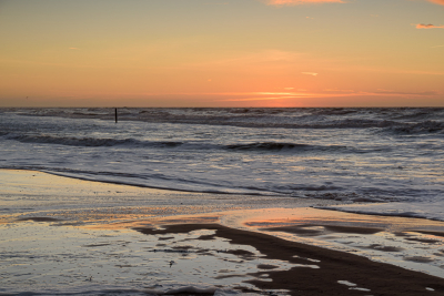 <i class='fa fa-user'></i>&nbsp;Hanry&nbsp;|  Strand&nbsp; <i class='fa fa-eye'>&nbsp;77</i> &nbsp; <i class='fa fa-comment-o'>&nbsp;3</i>