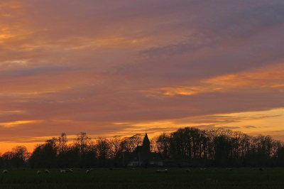 <i class='fa fa-user'></i>&nbsp;frbeuming&nbsp;|  Landschap met kerkje&nbsp; <i class='fa fa-eye'>&nbsp;67</i> &nbsp;<i class='fa fa-thumbs-up'>&nbsp;1</i> &nbsp; <i class='fa fa-comment-o'>&nbsp;3</i>