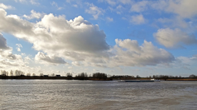 <i class='fa fa-user'></i>&nbsp;kooyammers&nbsp;|  De Lek bij Streefkerk&nbsp; <i class='fa fa-eye'>&nbsp;62</i> &nbsp;<i class='fa fa-thumbs-up'>&nbsp;3</i> &nbsp; <i class='fa fa-comment-o'>&nbsp;0</i>