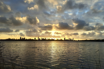 <i class='fa fa-user'></i>&nbsp;B.M.Schouten-Ruis&nbsp;|  Kralingse Plas&nbsp; <i class='fa fa-eye'>&nbsp;75</i> &nbsp;<i class='fa fa-thumbs-up'>&nbsp;1</i> &nbsp; <i class='fa fa-comment-o'>&nbsp;6</i>