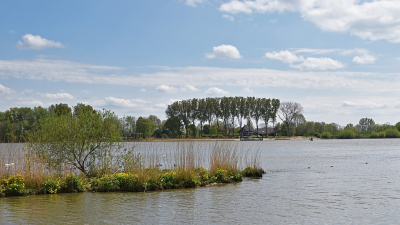 <i class='fa fa-user'></i>&nbsp;kooyammers&nbsp;|  De Hem II&nbsp; <i class='fa fa-eye'>&nbsp;61</i> &nbsp;<i class='fa fa-thumbs-up'>&nbsp;2</i> &nbsp; <i class='fa fa-comment-o'>&nbsp;4</i>