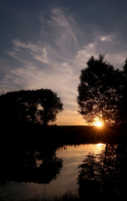 <i class='fa fa-user'></i>&nbsp;rixte&nbsp;|  Zonsondergang bij de vijver&nbsp; <i class='fa fa-eye'>&nbsp;65</i> &nbsp;<i class='fa fa-thumbs-up'>&nbsp;1</i> &nbsp; <i class='fa fa-comment-o'>&nbsp;1</i>