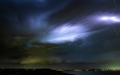 Nature picture: 3.  / Supercel / Supercell