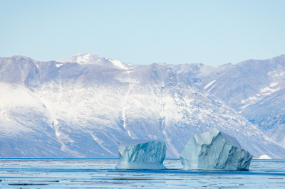 <i class='fa fa-user'></i>&nbsp;Arjen Drost&nbsp;|  Eerste blik op Groenland&nbsp; <i class='fa fa-eye'>&nbsp;86</i> &nbsp;<i class='fa fa-thumbs-up'>&nbsp;3</i> &nbsp; <i class='fa fa-comment-o'>&nbsp;1</i>