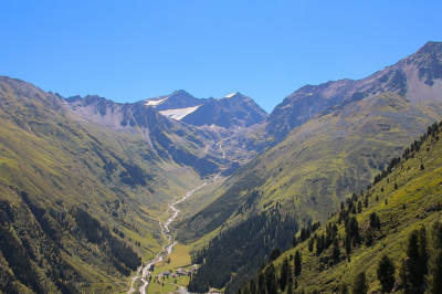 <i class='fa fa-user'></i>&nbsp;Robert Rodenburg&nbsp;|  Oorsprong van de rivier de Pitze&nbsp; <i class='fa fa-eye'>&nbsp;86</i> &nbsp;<i class='fa fa-thumbs-up'>&nbsp;1</i> &nbsp; <i class='fa fa-comment-o'>&nbsp;6</i>