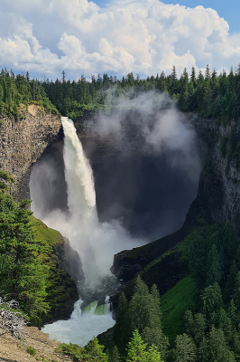 <i class='fa fa-user'></i>&nbsp;Vincent Rijnbende&nbsp;|  Helmcken waterval&nbsp; <i class='fa fa-eye'>&nbsp;109</i> &nbsp;<i class='fa fa-thumbs-up'>&nbsp;4</i> &nbsp; <i class='fa fa-comment-o'>&nbsp;8</i>