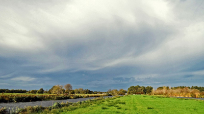 <i class='fa fa-user'></i>&nbsp;kooyammers&nbsp;|  Buienlucht&nbsp; <i class='fa fa-eye'>&nbsp;45</i> &nbsp;<i class='fa fa-thumbs-up'>&nbsp;1</i> &nbsp; <i class='fa fa-comment-o'>&nbsp;5</i>