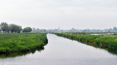 <i class='fa fa-user'></i>&nbsp;kooyammers&nbsp;|  Zicht op Streefkerk&nbsp; <i class='fa fa-eye'>&nbsp;64</i> &nbsp;<i class='fa fa-thumbs-up'>&nbsp;1</i> &nbsp; <i class='fa fa-comment-o'>&nbsp;3</i>