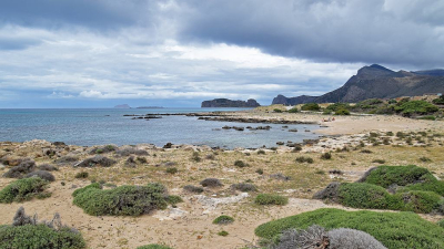 <i class='fa fa-user'></i>&nbsp;kooyammers&nbsp;|  West Kreta&nbsp; <i class='fa fa-eye'>&nbsp;66</i> &nbsp;<i class='fa fa-thumbs-up'>&nbsp;4</i> &nbsp; <i class='fa fa-comment-o'>&nbsp;5</i>