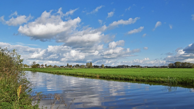 <i class='fa fa-user'></i> kooyammers | Wolken en Water  <i class='fa fa-eye'> 67</i>  <i class='fa fa-thumbs-up'> 1</i>   <i class='fa fa-comment-o'> 4</i>