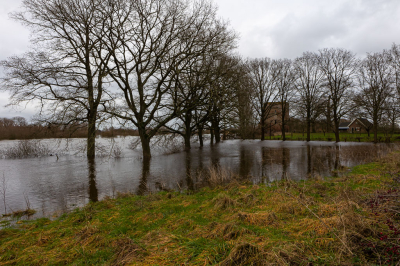 <i class='fa fa-user'></i>&nbsp;David&nbsp;|  Hoog water&nbsp; <i class='fa fa-eye'>&nbsp;91</i> &nbsp; <i class='fa fa-comment-o'>&nbsp;2</i>