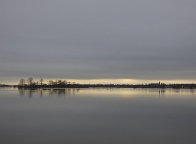 <i class='fa fa-user'></i>&nbsp;sieb&nbsp;|  IJssel, hoog water&nbsp; <i class='fa fa-eye'>&nbsp;88</i> &nbsp;<i class='fa fa-thumbs-up'>&nbsp;6</i> &nbsp; <i class='fa fa-comment-o'>&nbsp;9</i>
